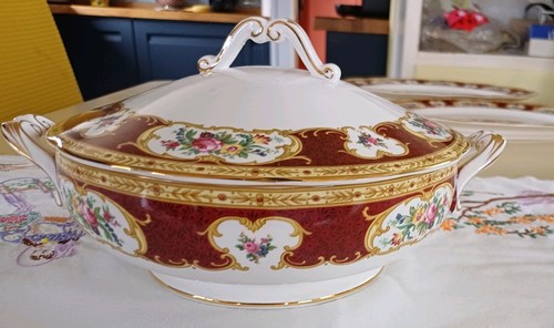 Lady hamilton stunning - lady, lidded