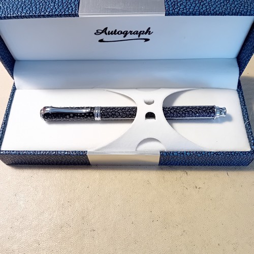 Autograph black chrome trim - chrome,