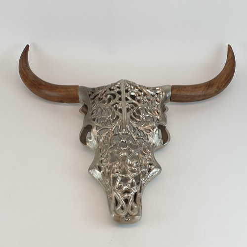 Animal skull head cast - animal,