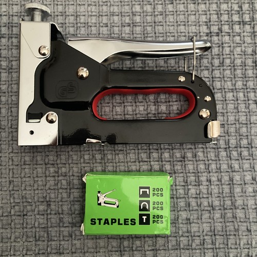 Heavy duty staple gun - duty,