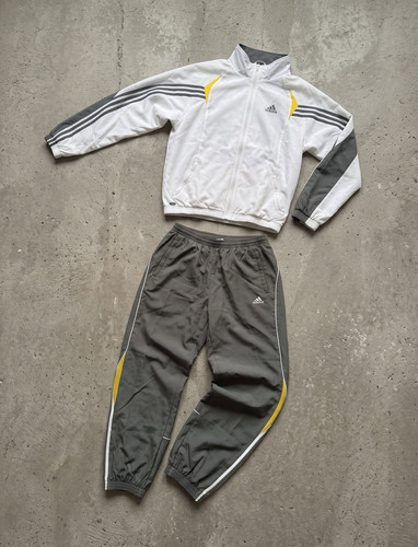 Adidas tracksuit classic fit - classic,
