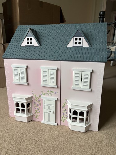 Dolls house - dolls,