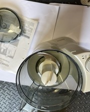 Kenwood FP100 Food Processor, Blades,Shredding plate, accessories,Variable speed