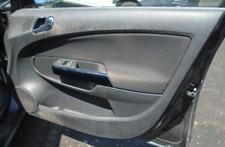 12 VAUXHALL CORSA D 1.2 SXI