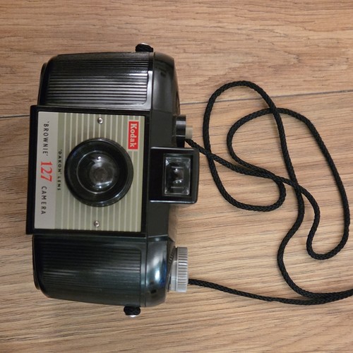 Kodak brownie 127 vintage - kodak,