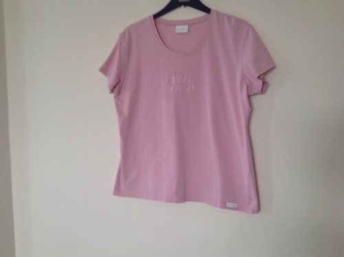 Blue willis pink shirt - t,