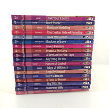 18x Mills & Boon Vintage