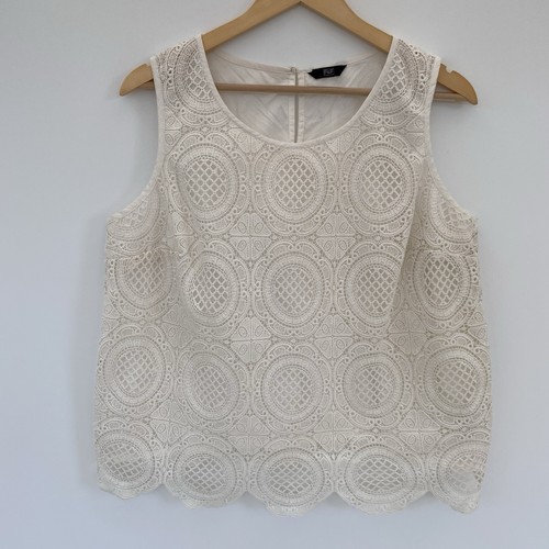 Lace front sleeveless - front,