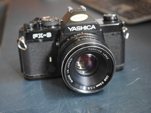 Yashica camera 50mm - /,