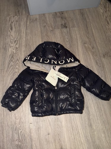 Moncler navy hooded down - moncler,