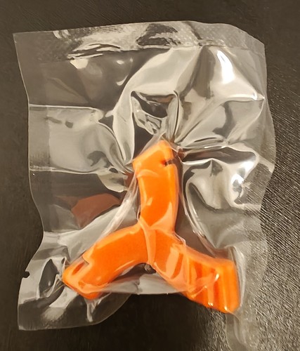 Orange shaped aligner - y,