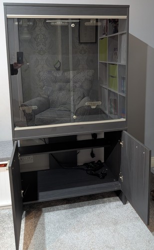 Vivarium 36 x - x,