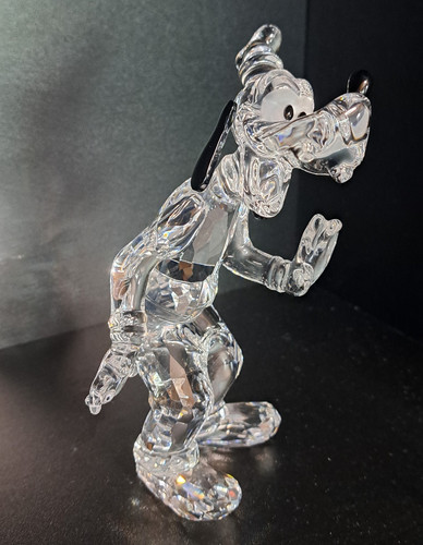 Disney showcase collection - disney,