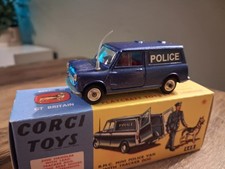 CORGI #448 AUSTIN B.M.C. MINI