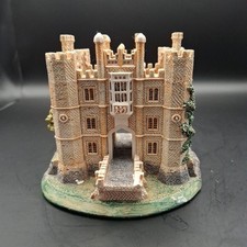 Lilliput Lane Hampton Court Palace L2248 Britain's Heritage Collection 1999