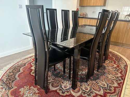 Table with set - table,