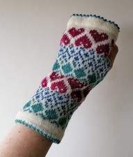 Fairisle Gloves 100% Wool Hand Knitted Woollen Handwarmer Wrist warmer Heart New