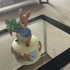 BORDER FINE ARTS REVOLVING