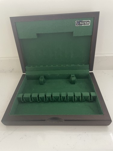 Vintage empty cutlery canteen - empty,