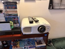 [Near Mint] Epson EH-TW7100 4K Resolution Projector (with Original Box)