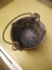 VINTAGE SMALL CAST IRON