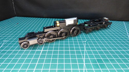 Hornby hall loco and tender - hall,