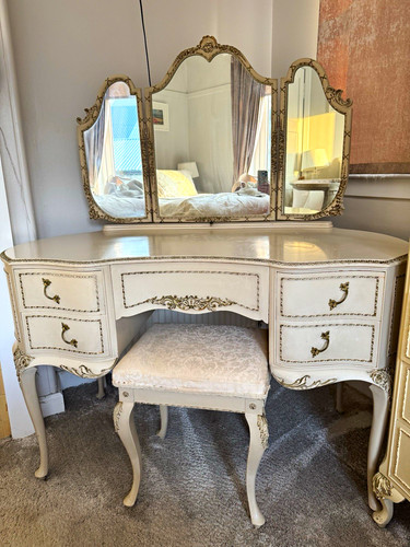 White wooden freestanding - white,