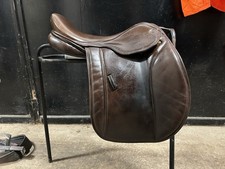 Chunky Monkey Saddle 17 Inch
