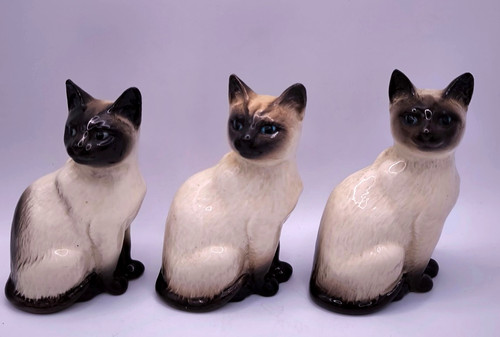 Beswick royal doulton cat - &,