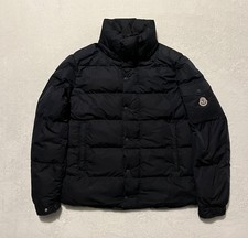 Moncler Maya 70 Men’s Short Winter Down Jacket