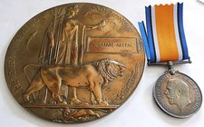 DEATH PLAQUE & WAR MEDAL ROYAL