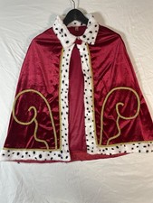 Royal Palaces Red Velvet Cape
