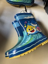 Baby Shark Unisex Wellies infant 9 BNWOT
