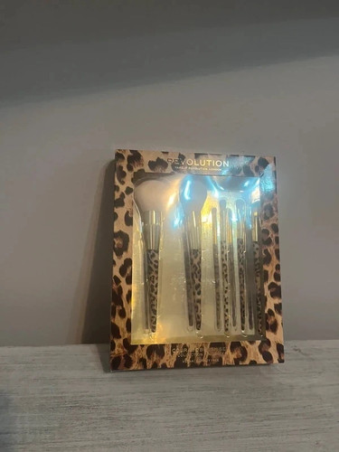Revolution leopard print - revolution, wild