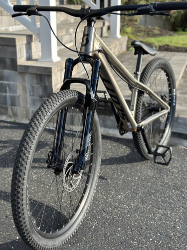 Scott voltage raw alloy - scott,