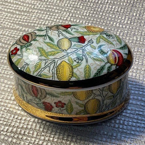 William morris pomegranate - william,