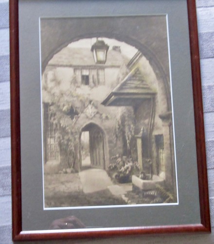 Old courtyard close - courtyard,
