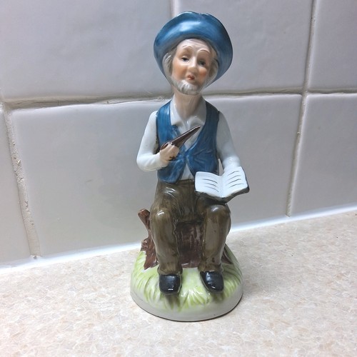 Korean figurine old man - figurine, an