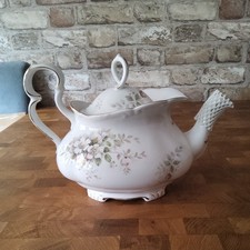 Vintage 1982 ROYAL ALBERT