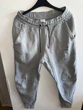 Nike Tech Fleece Bottoms Size