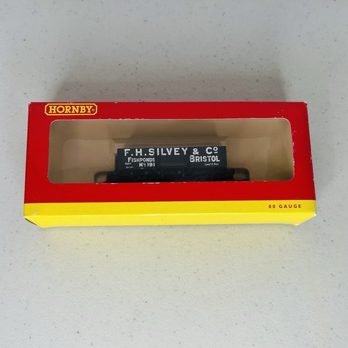 Hornby gauge plank wagon - 00,