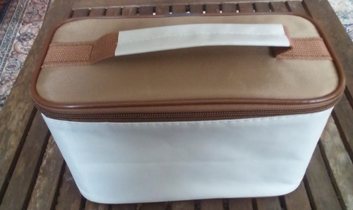 Lunch box with compartments - box,