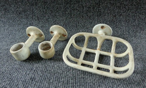 Vintage soap dish holder - dish,