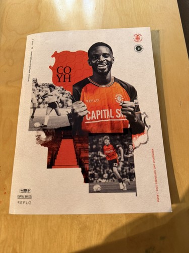 Luton town stockport county - luton, v