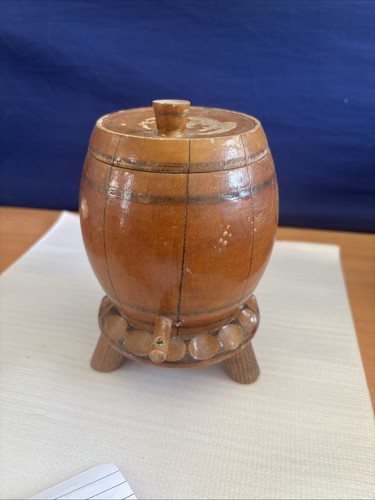 Vintage wooden barrel - wooden,
