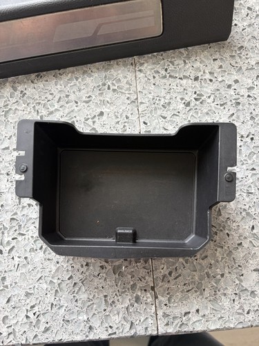 Ford mondeo armrest storage - armrest,