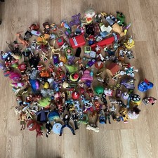 LOT OF 150+ VINTAGE TOYS /