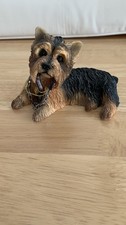 SMALL YORKSHIRE TERRIER. 2002 THE LEONARDO COLLECTION (WALKIES)