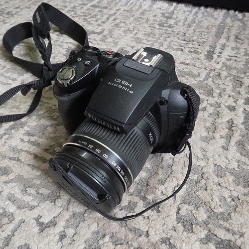 Fujifilm finepix hs10 - finepix,
