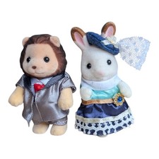 Sylvanian Families Chocolate Rabbit Town Girl Figure Bundle Lion Pianist 